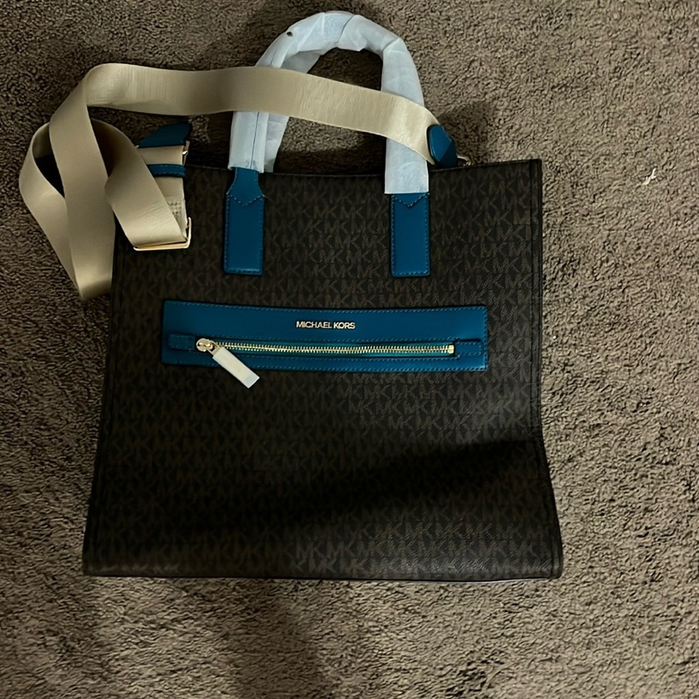 Brand new Michael Kors teal accent bag - Picture 2 of 8